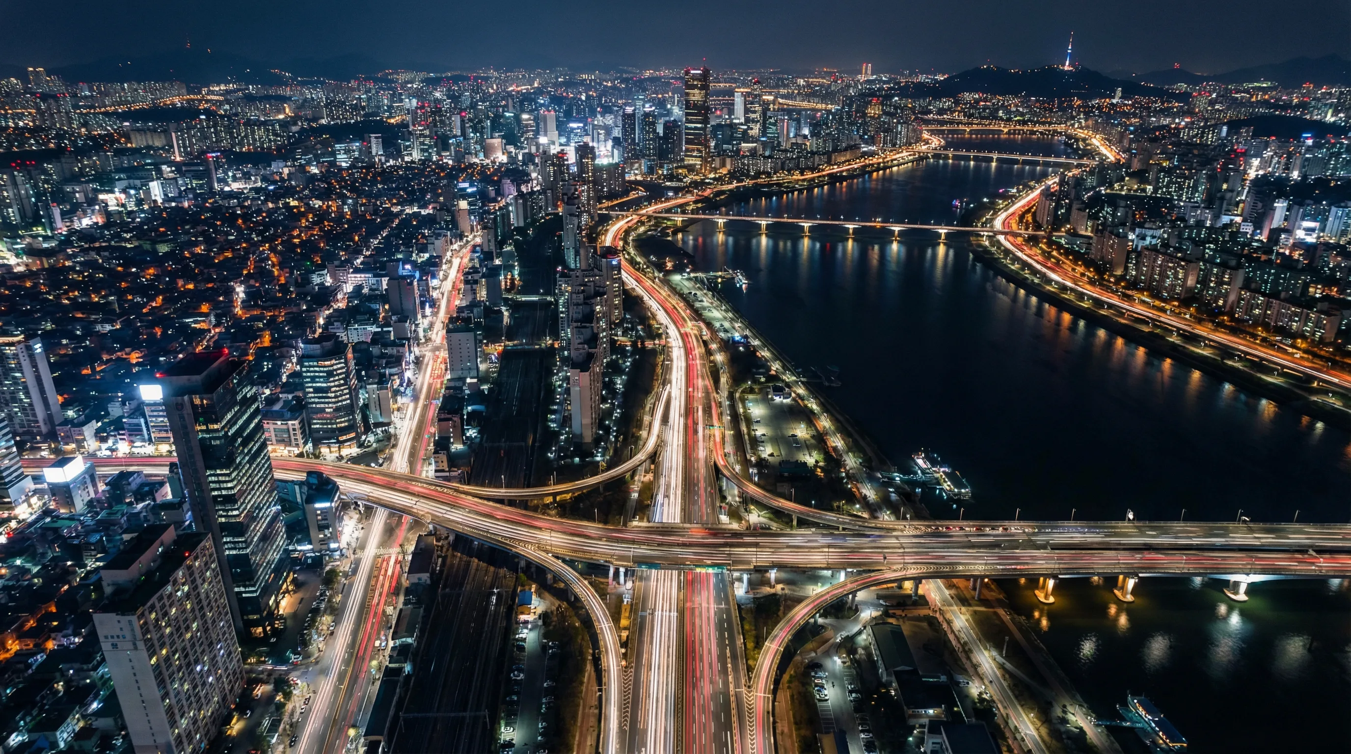 大象传媒热门视频 - 城市夜景航拍